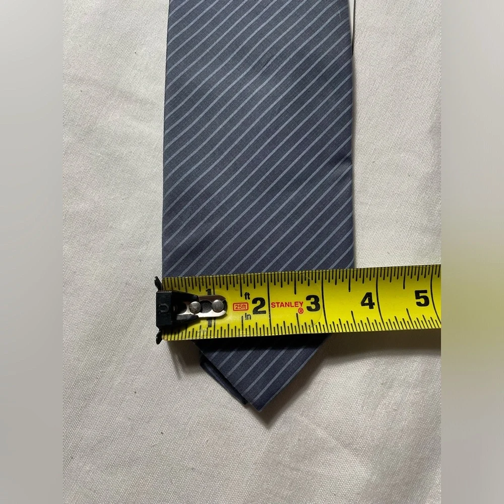 NWT Hart Schaffner Marx Striped Silk Neck tie * Has Pinhole*